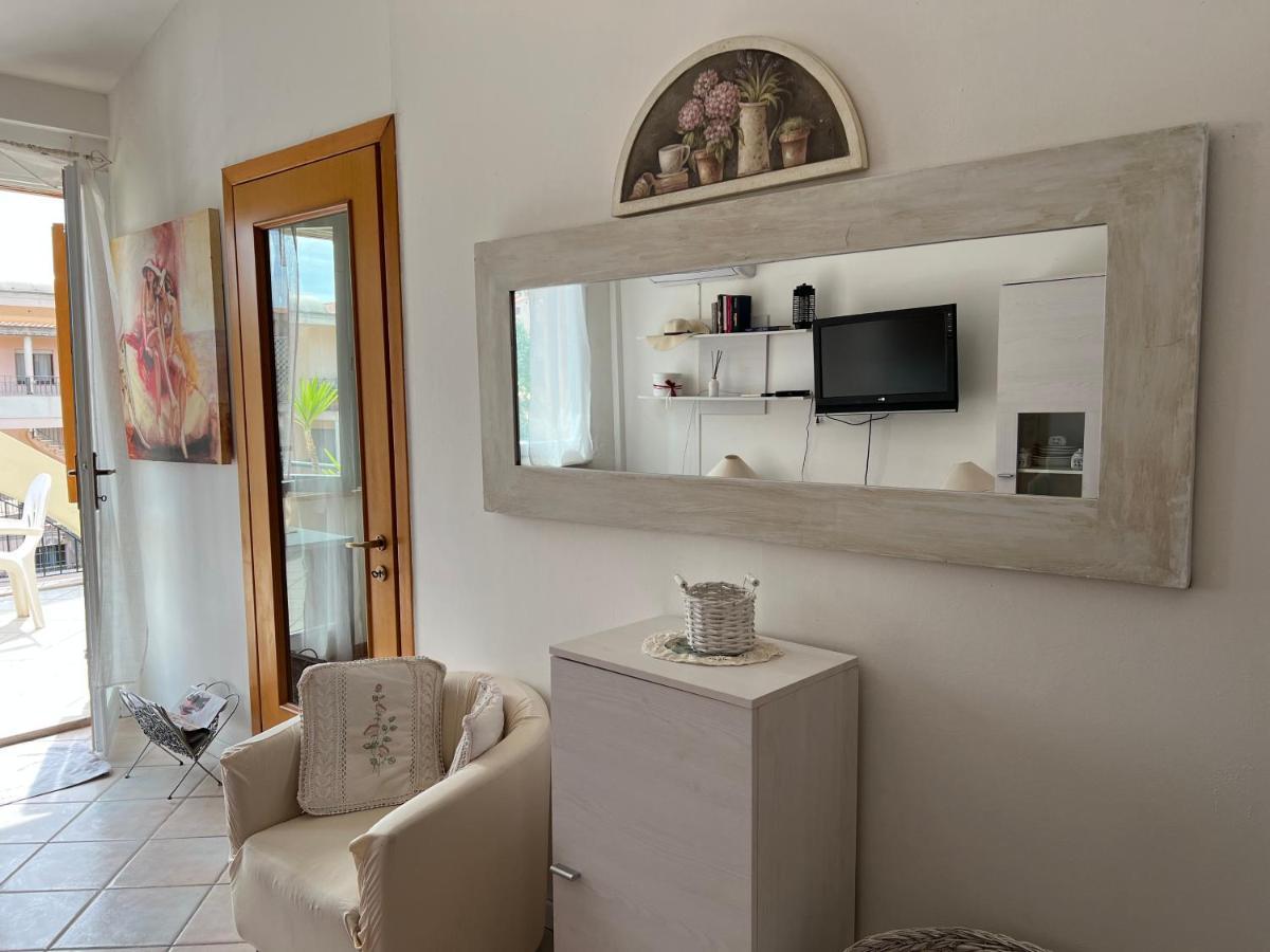 Apartamento Santa Margherita Di Pula Exterior foto